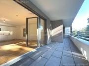 mit Grünblick: westseitige Loggia/Balkon, Garage möglich...