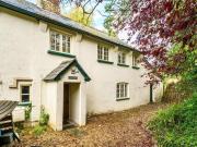 Mitchell Cottages, Gittisham, 3 Bedroom End