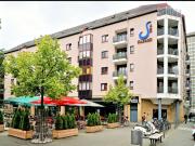 MITTEN IM LEBEN: 2 Zimmer attraktiv möbliert mit Balkon