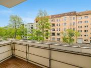 Mitten im Moabiter Kiez, viel Licht