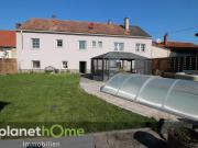 Mitten im Ort und doch privat