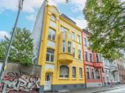 „Mitten in Krefeld, mitten im Leben – großzügige Wohnung...