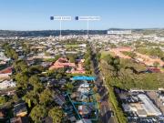 Standalone Office with Great Exposure and Parking