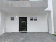 MLS #25 1063 ARF CASA EN VENTA PASEO SAN JUNIPERO