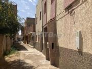 منزل للبيع مع ارض مجاوره