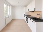 Möblierte 4 Zimmer Wohnung mit Balkon in ruhiger Lage –...