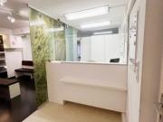 Möblierte Praxis ab sofort zu mieten