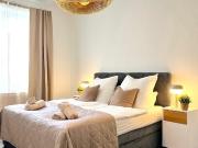 Möblierte Wohnung am Hölderlinplatz zu vermieten mind. 4...