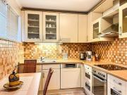 MÖBLIERTER LUXUS MIT SAUNA & TERRASSE