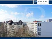 Möbliertes Dachgeschoss mit Wintergarten krönt...