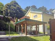 Möbliertes Einfamilienhaus mit 4 Schlafzimmern, Lift & 2...