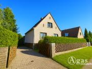 möbliertes Einfamilienhaus mit Pool, Tiefgarage und...