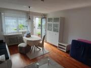 Möbliertes grosses helles Zimmer 33qm & Balkon in 4er WG...