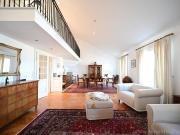 möbliertes Penthouse mit Dachgarten nahe Parlament