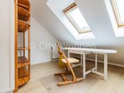 Möbliertes Reihenhaus mit Terrasse und Garten, ideal für... Möbliertes Reihenhaus mit Terrasse und Garten, ideal für...