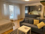 Möbliertes Studio 39m2 mit Terrasse 24m2. U bahn und...