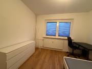 Möbliertes WG Zimmer in Rostock – 4er WG mit Balkon &...