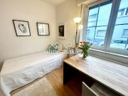 Möbliertes WG Zimmer* mit EBK und allg. Balkon