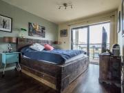 Modern 1 bed, 24/7 porter, parking, balcony, canal Modern 1 bed, 24/7 porter, parking, balcony, canal