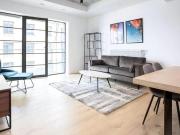Modern 1 Bed Flat in Luxury Building – E14
