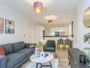 Modern 1 Bed Flat with Private Bathroom