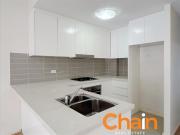Modern 1 bedroom apartment at a convenient location