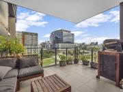 Modern 1 Bedroom Apartment For Rent