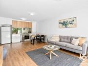 Modern 1 Bedroom Apartment in Boutique Varsity Waters