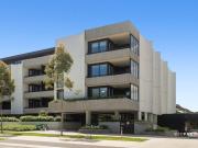Modern 1 Bedroom Apartment in Burwood East!
