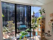 Modern 1 Bedroom Apartment in Prestigious St Boulevard