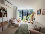 Modern 1 Bedroom Apartment in Prestigious St Boulevard
