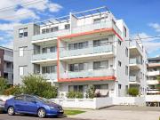 Modern 1 Bedroom Apartment in Prime Location – Ideal for...