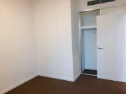 “Modern 1 Bedroom Apartment in Vibrant South Brisbane –... “Modern 1 Bedroom Apartment in Vibrant South Brisbane –...