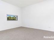 Modern 1 Bedroom Apartment + Study