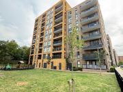 Modern 1 Bedroom Apartment with Full Furnishings |