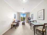Modern 1 Bedroom Apartment with Parking Electricity &...