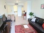 Modern 1 Bedroom Apartment with Parking in Maestri...