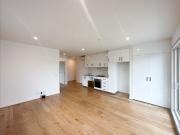 Modern 1 Bedroom Apartment with Parking in Prime Box...