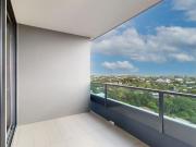 Modern 1 Bedroom Apartment with Rooftop Pool, Gym & City...