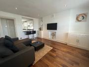 Modern 1 bedroom flat in West Kensington