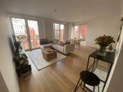 Modern 1 Bedroom Flat with Large Private Terrace