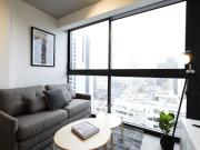 Modern 1 bedroom plus study apartment in heart of CBD