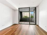 Modern 1 Bedroom + Study, in Prime Location