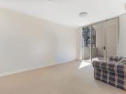 Modern 1 Bedroom Walking Distance to Nepean Hospital