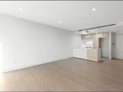 Modern 1br + study apartment