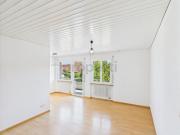 Modern 2.5 Zimmer Wohnung mit Balkon, Luterbach