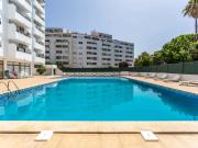 Modern 2 BDR Flat W/Balcony and Pool