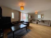Modern 2 Bed, 2 Bath Flat Near Baker Street