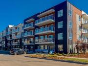 1 MONTHS FREE RENT! Modern 1 Bed Plus Den | Top Floor...