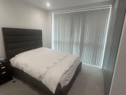 Modern 2 Bed Flat w/ Balcony, Near Manor House